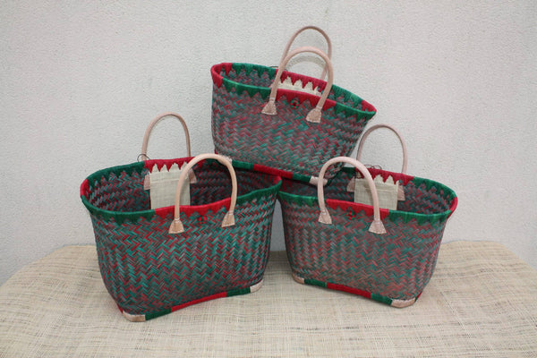 BEAU Panier Turquoise XXL de MADAGASCAR - 3 tailles - Sac Cabas - courses , marchés , plage ...