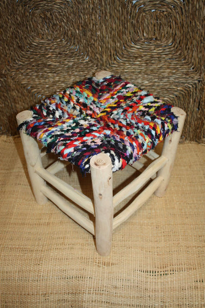 TABOURET MAROCAIN - Bois d'Eucalyptus & Tissu recyclé - Artisanat Naturel - Décoration Durable