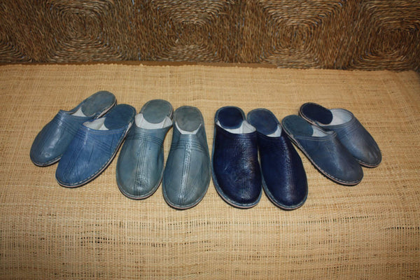 Babouches en cuir, chaussons en cuir, mules en cuir - BLEU - confortables, facile à enfiler, artisanales - Homme & Femme - Du 35 au 45  !