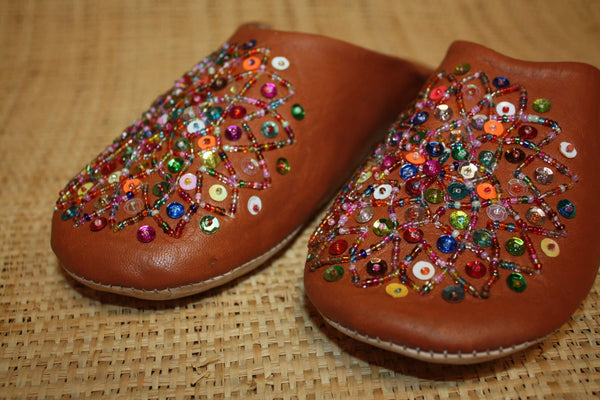 BABOUCHES souples en cuir camel avec sequins multicolores - Chaussons cuir confortables. 100% artisanale - Femme du 36 au 42 !