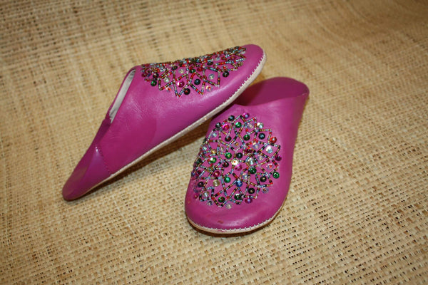 BABOUCHES souples en cuir Rose Fuchsia avec sequins multicolores - Chaussons cuir confortables. 100% artisanale - Femme du 36 au 42 !