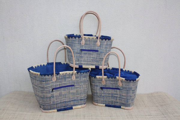 panier cabas bleu et naturel tressé à la main anses cuir
