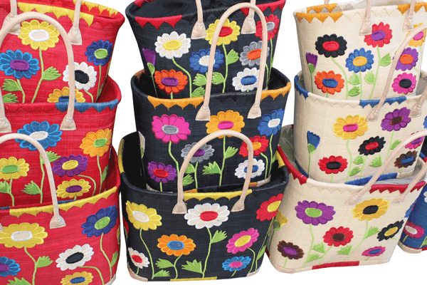 Sac cabas artisanal en raphia – Tressé à la main Panier brodé fleurs – Sac plage, marché, bohème