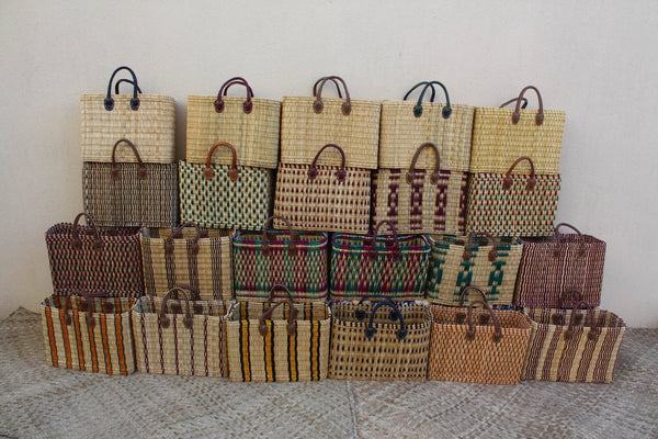 Grand Panier XXL Solide en Osier - Idéal pour le Marché, les Courses et la Plage - Tressé à la Main