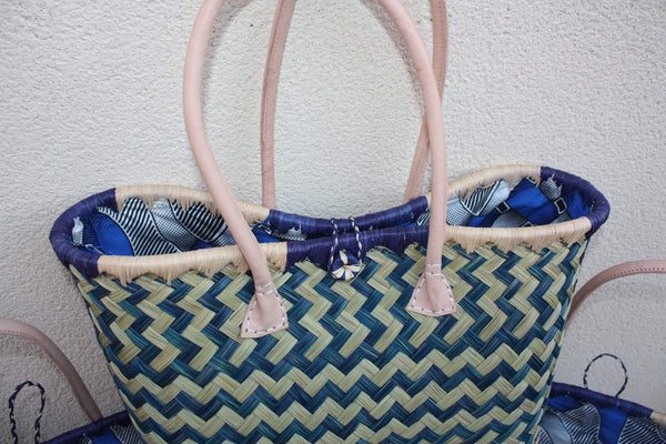 Panier de courses BLEU & NATUREL de MADAGASCAR - Sac Pochon Tissu Bleu - Cabas tressé main - 3 tailles - plage osier marché paille rotin