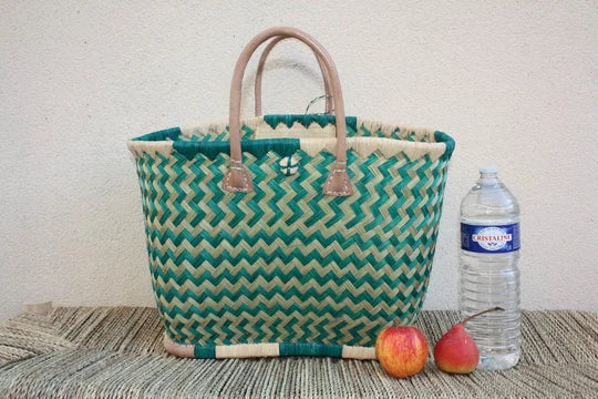 Panier en osier de Madagascar TURQUOISE artisanal – Sac cabas tressé à la main avec anses en cuir – Style bohème chic
