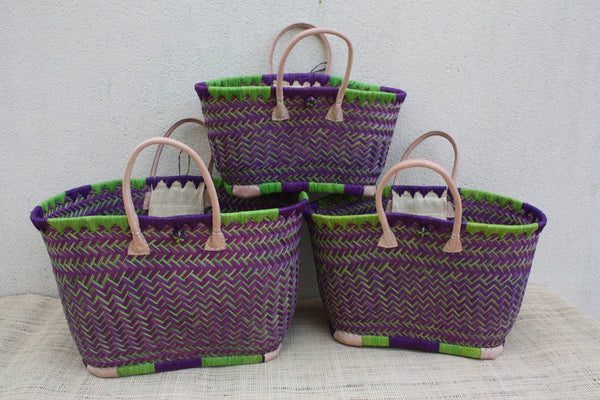 Panier en osier de Madagascar VIOLET artisanal – Sac cabas tressé à la main avec anses en cuir – Style bohème chic