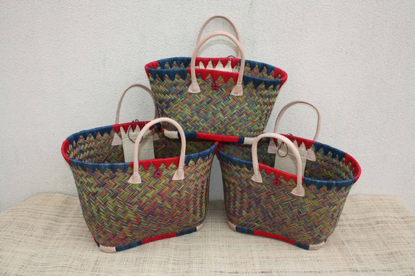 Großer Einkaufskorb aus Madagaskar – Tragetasche blau rot grün – massiv handgeflochten – 3 Größen zur Auswahl – Strandkorb aus Rattanstroh