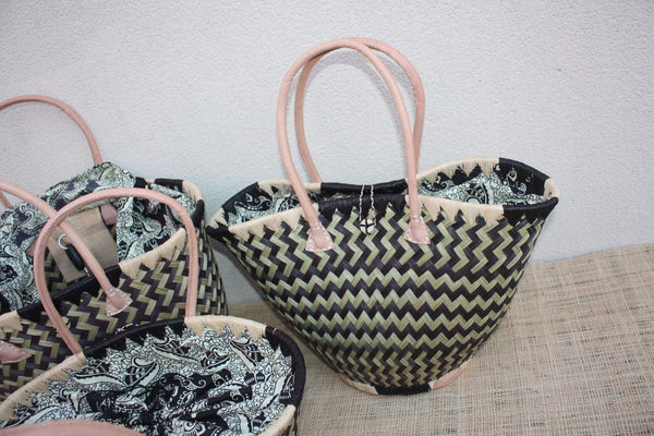Panier Rond Wax Africain Noir & Naturel – Sac Cabas Bohème en Fibres Naturelles – Panier Marché Plage avec Anses Cuir – Fait Main Madagascar