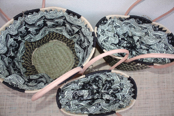Panier Rond Wax Africain Noir & Naturel – Sac Cabas Bohème en Fibres Naturelles – Panier Marché Plage avec Anses Cuir – Fait Main Madagascar
