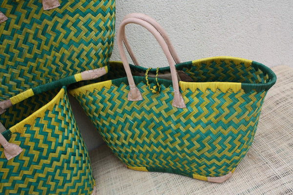 Panier osier vert & jaune – Sac plage cabas marché artisanal Madagascar, rotin tressé main, anses cuir (3 tailles)