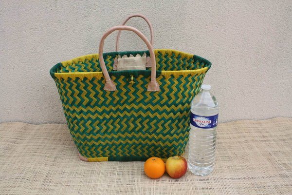Panier osier vert & jaune – Sac plage cabas marché artisanal Madagascar, rotin tressé main, anses cuir (3 tailles)