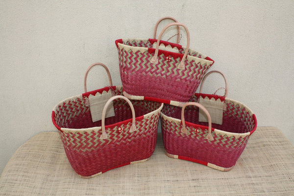 Panier en osier de Madagascar rouge artisanal – Sac cabas tressé à la main avec anses en cuir – Style bohème chic