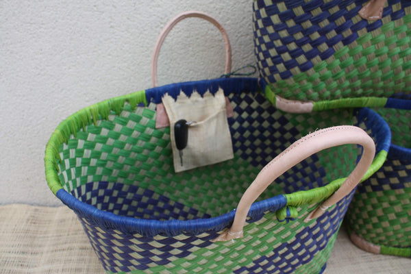 Panier osier artisanal bleu vert – Sac cabas tressé main, anses cuir, panier marché & plage (3 tailles)