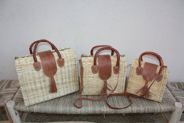 Panier tressé fermé rabat cuir - Sac à main bandoulière / Cabas à courses chic : 3 Modèles au choix ! CRÉATION UNIQUE