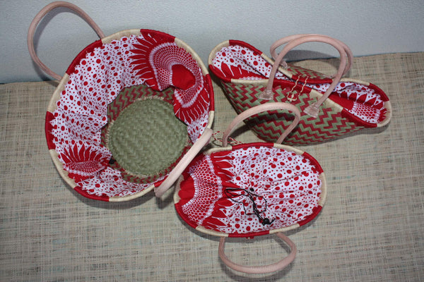 Panier Rond Wax Africain Rouge & Naturel – Sac Cabas Bohème en Fibres Naturelles – Panier Marché Plage Anses Cuir – Fait Main Madagascar