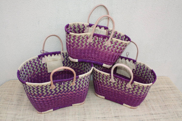 Panier en osier de Madagascar VIOLET artisanal – Sac cabas tressé à la main avec anses en cuir – Style bohème chic
