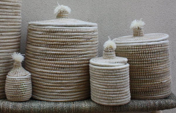 Panière de Rangement Berbère Artisanale en osier rotin et laine - TRESSÉE À LA MAIN