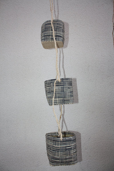 Paniers suspendus en Rabane à accrocher / Porte épices , plantes à suspendre ou rangements divers - 7 COULEURS au CHOIX - ARTISANAL