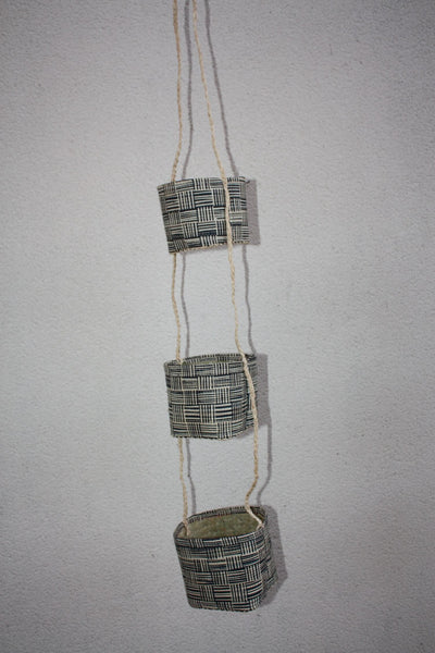 Paniers suspendus en Rabane à accrocher / Porte épices , plantes à suspendre ou rangements divers - 7 COULEURS au CHOIX - ARTISANAL