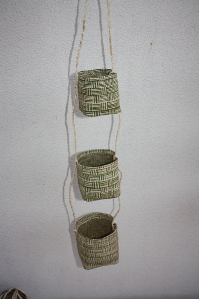 Paniers suspendus en Rabane à accrocher / Porte épices , plantes à suspendre ou rangements divers - 7 COULEURS au CHOIX - ARTISANAL