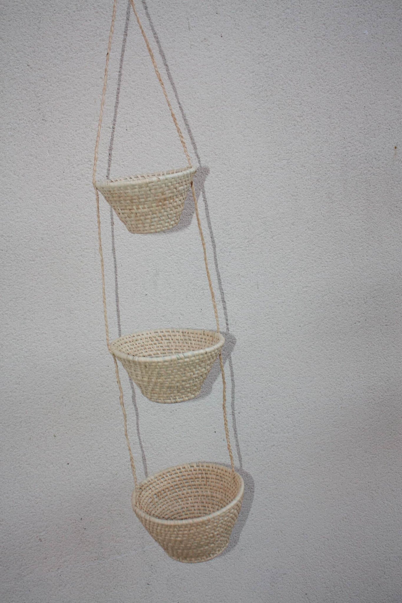 3 Paniers suspendus CROCHET RAPHIA Naturel - Rond ou évasé - Porte épices, plantes, rangement ...