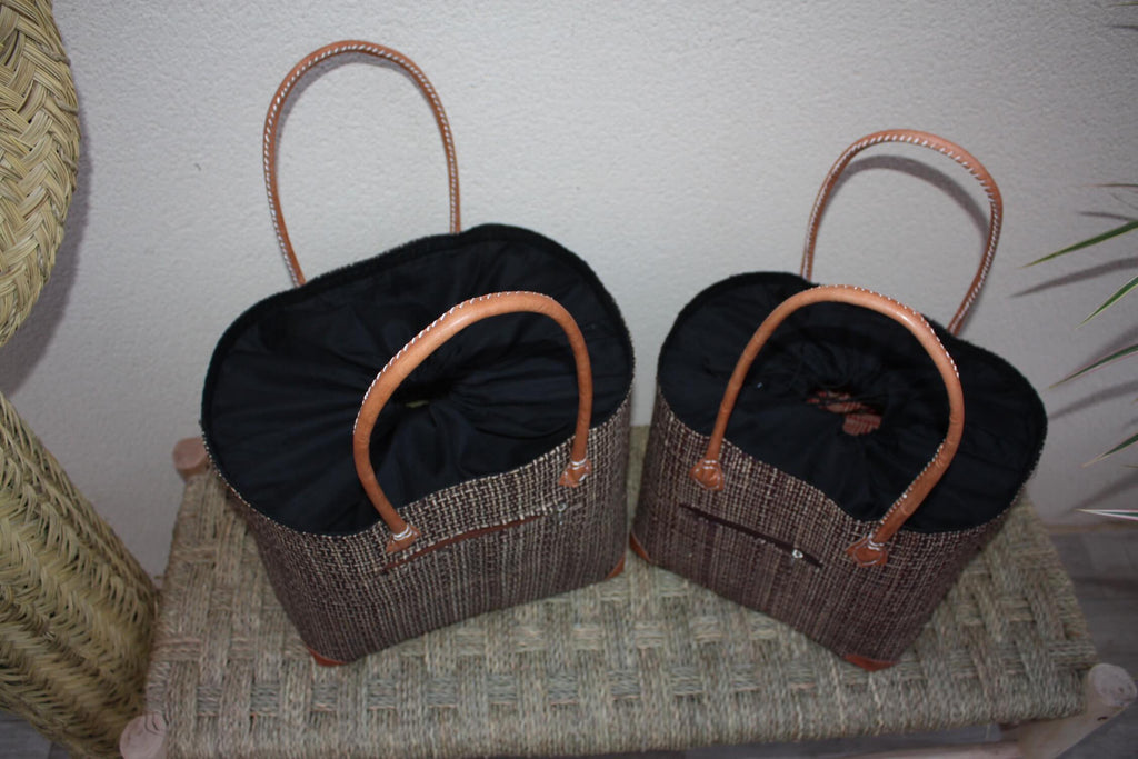 Vintage wicker créer fishing basket - France Vintage wicker créer fishing basket - France