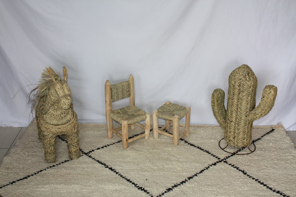 Hocker oder Stuhl für Kinder - ARTISANAL - aus Zitronenholz - ORIGINAL - böhmische Boho-Dekoration
