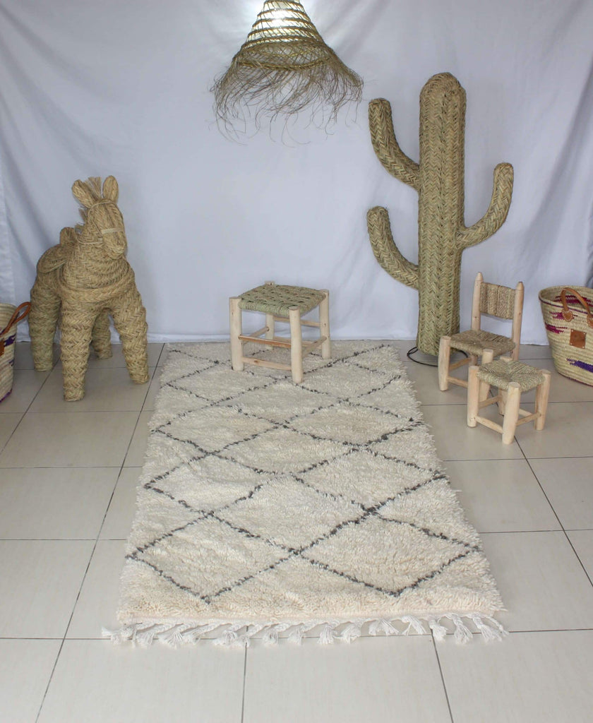 Tapis marocain blanc à motifs creux – Béni Ourain | Décoration Tapis marocain blanc à motifs creux – Béni Ourain | Décoration