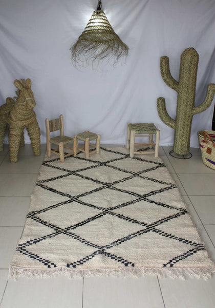MAGNIFICENT LARGE Beni Ouarain Marokkanischer Teppich – Weiß-Schwarz-Diamant-Muster – Berber-Handwerkskunst – 100 % Schafwolle
